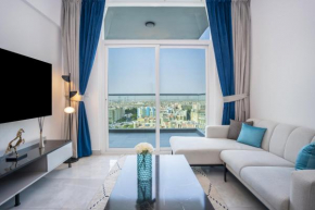 Homesgetaway -Spacious 1BR Apt in Pearlz by Danube